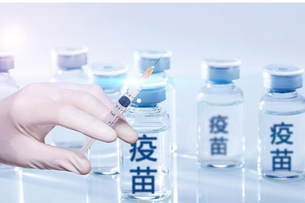 我國(guó)新冠疫苗累計(jì)接種近24億劑次，專家回應(yīng)熱點(diǎn)問題